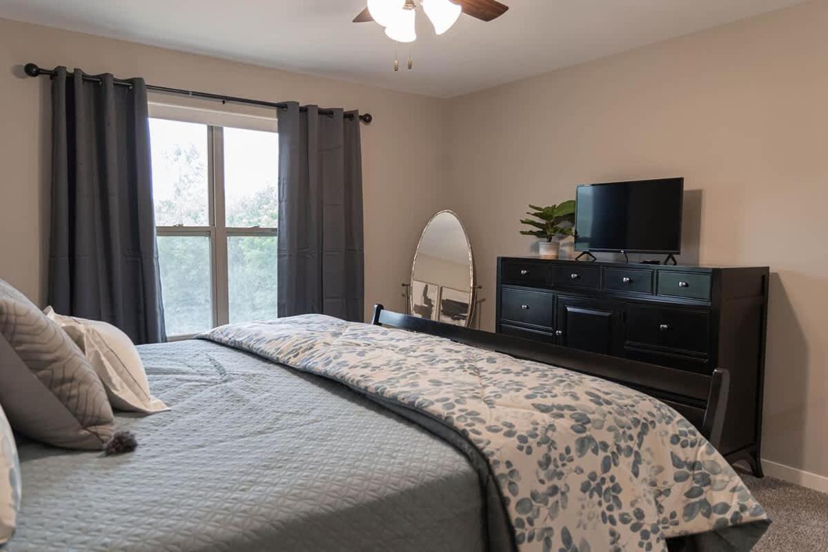 Brand New 2 Bed With Office Villa Loves Park Exterior photo